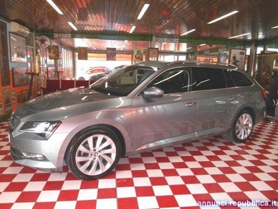 Skoda Superb 2.0 TDI AUTOMATICA+PELLE+FARI LED+TELECAMERA+S.ELE Milano