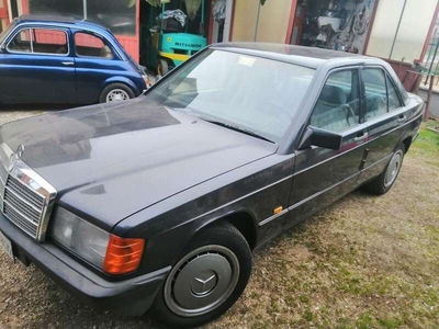 Usato 1986 Mercedes 190 2.0 Diesel 72 CV (3.500 €)