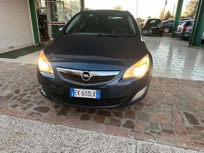 Usato 2011 Opel Astra 1.7 Diesel 110 CV (4.500 €)