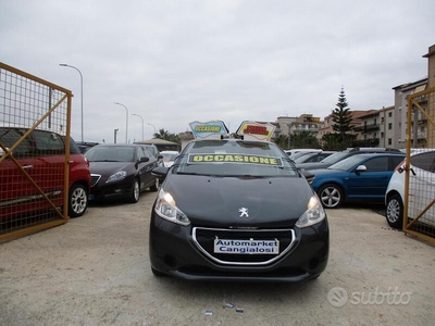 Usato 2013 Peugeot 208 1.4 Diesel 92 CV (6.900 €)