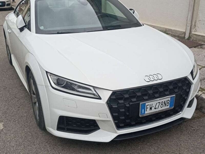 Usato 2019 Audi TT 2.0 Benzin 197 CV (33.000 €)