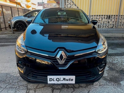 Usato 2019 Renault Clio IV 0.9 Benzin 76 CV (12.900 €)