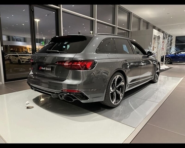 Usato 2023 Audi RS4 2.9 Benzin 450 CV (123.000 €)