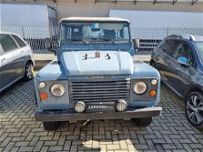 Land Rover Defender 90 2.5 Td5 Station Wagon County del 1990 usata a Acqui Terme