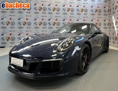 Porsche 911..