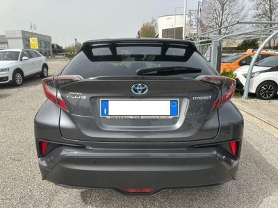 TOYOTA C-HR 1.8 Hybrid E-CVT Lounge