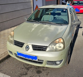 Vendo Renault Clio 1.2 8v (2007) 5p verde oliva