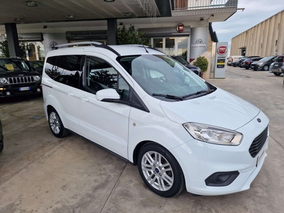 Ford Tourneo Courier 1.5 TDCi 55 kW