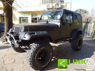 JEEP Wrangler 5.9 V8 B/GPL Autom. - Hardtop Limited - Custom Usata