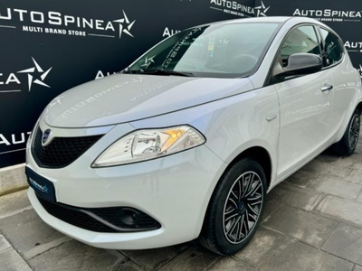 Lancia Ypsilon 1.2 69 CV 5 porte GPL Ecochic Gold usato