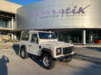 Land Rover Defender 90 2.4 TD4 Station Wagon S usato