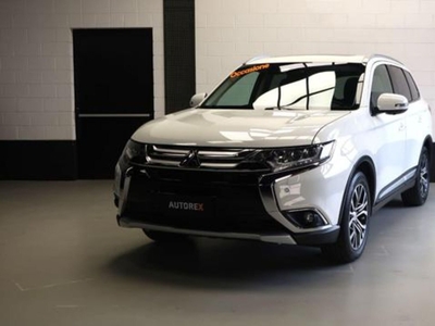 Mitsubishi Outlander 2.2 DI-D 4WD Instyle Plus SDA 7 posti usato