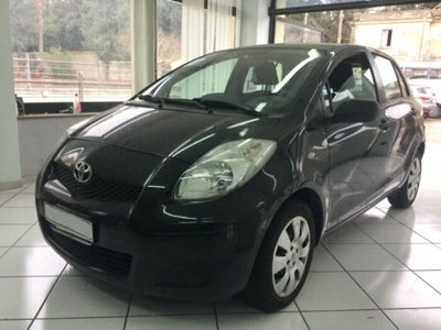 Toyota Yaris 1.0 5 porte Sol usato