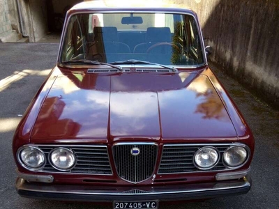 Usato 1971 Lancia 2000 2.0 Benzin 88 CV (7.850 €)