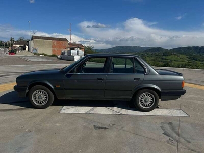 Usato 1989 BMW 316 1.6 Benzin 101 CV (10.500 €)