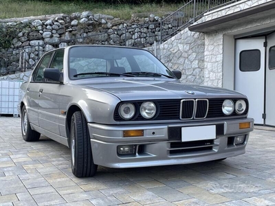 Usato 1990 BMW 320 2.0 Benzin 192 CV (30.000 €)