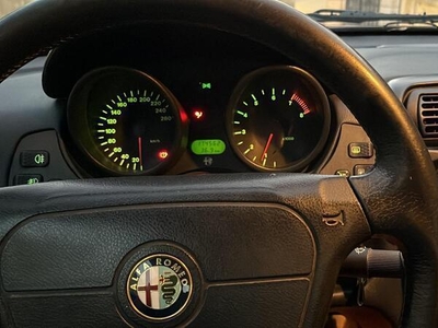 Usato 1996 Alfa Romeo GTV 2.0 Benzin 150 CV (4.500 €)