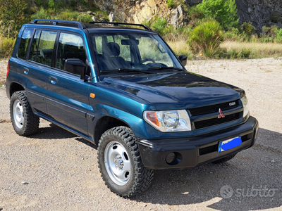 Usato 2001 Mitsubishi Pajero 2.0 Benzin 129 CV (11.300 €)