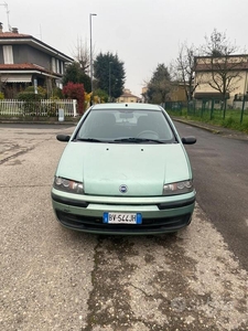 Usato 2002 Fiat Punto 1.2 Benzin 60 CV (1.000 €)