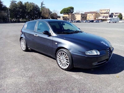 Usato 2003 Alfa Romeo 147 1.9 Diesel 116 CV (2.000 €)