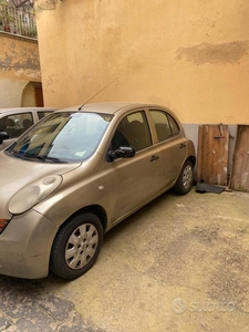 Usato 2004 Nissan Micra 1.2 Benzin 80 CV (500 €)