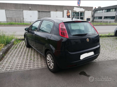 Usato 2007 Fiat Grande Punto 1.2 Diesel 75 CV (2.200 €)