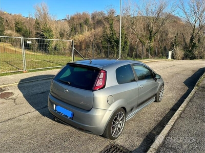 Usato 2009 Fiat Grande Punto 1.6 Diesel 120 CV (4.900 €)