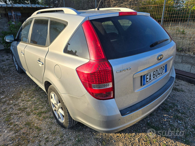 Usato 2010 Kia Ceed Benzin (3.000 €)