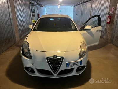 Usato 2012 Alfa Romeo Giulietta 1.6 Diesel 105 CV (5.000 €)