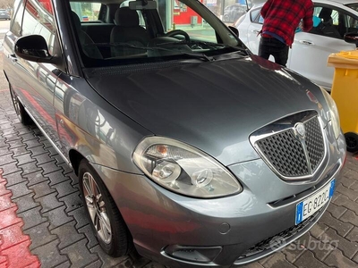 Usato 2012 Lancia Ypsilon 1.2 Diesel 75 CV (3.500 €)