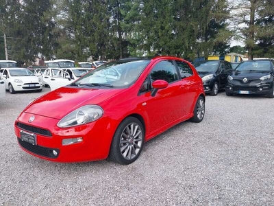 Usato 2013 Fiat Punto 1.4 Benzin 135 CV (6.550 €)