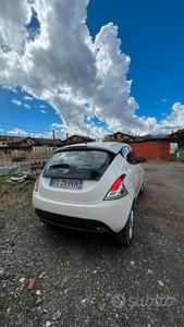 Usato 2013 Lancia Ypsilon CNG_Hybrid (4.600 €)