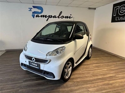 Usato 2014 Smart ForTwo Coupé 1.0 Benzin 71 CV (9.900 €)