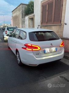 Usato 2015 Peugeot 308 1.6 Diesel 120 CV (8.500 €)