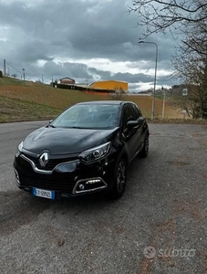 Usato 2015 Renault Captur 1.5 Diesel 90 CV (9.990 €)