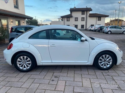 Usato 2015 VW Maggiolino 1.6 Diesel 105 CV (13.900 €)