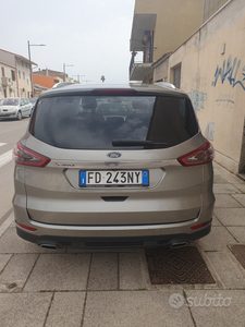 Usato 2016 Ford S-MAX 2.2 Diesel 175 CV (18.000 €)