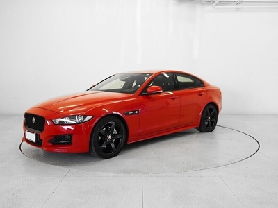 Usato 2018 Jaguar XE 2.0 Diesel 180 CV (15.998 €)