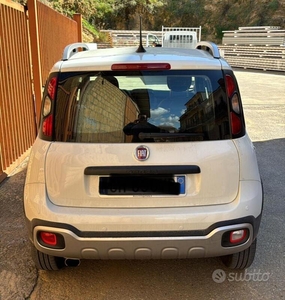 Usato 2022 Fiat Panda Cross 0.9 Benzin 85 CV (17.950 €)