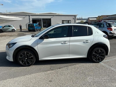 Usato 2022 Peugeot 208 1.2 Benzin 101 CV (18.500 €)