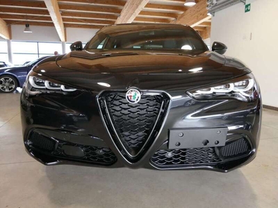 Usato 2023 Alfa Romeo Stelvio 2.0 Benzin 280 CV (49.700 €)