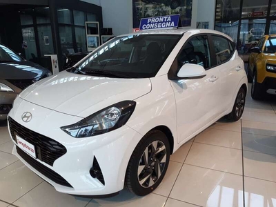 Usato 2023 Hyundai i10 Benzin 69 CV (15.900 €)