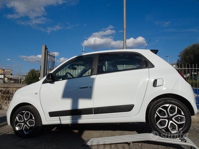 Usato 2023 Renault Twingo Benzin (11.900 €)