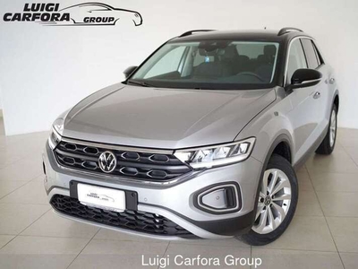 Usato 2024 VW T-Roc 1.5 Benzin 150 CV (28.990 €)