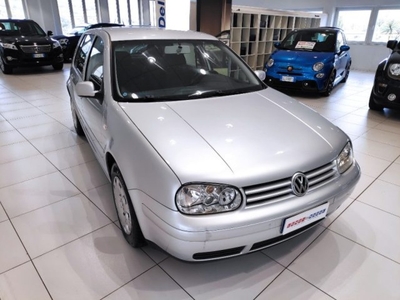 VOLKSWAGEN Golf 4ª serie