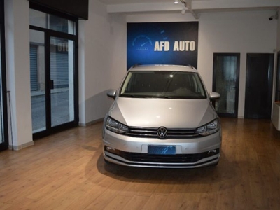 Volkswagen Touran 2.0 TDI 150 CV SCR DSG Business BlueMotion Technology usato