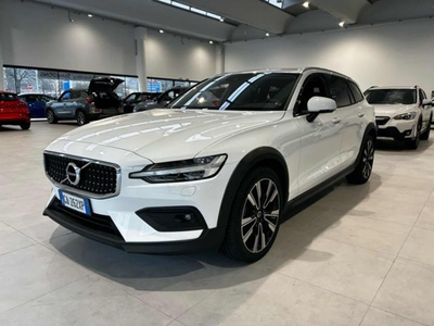 Volvo V60 Cross Country D4 Geartronic Business Plus usato