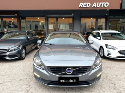 Volvo V60 D2 Geartronic Business usato