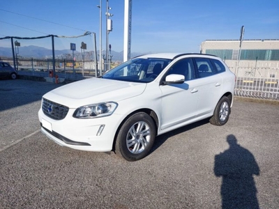 Volvo XC60 D4 AWD Geartronic Momentum usato