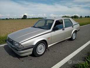 Alfa romeo 75 - 1988